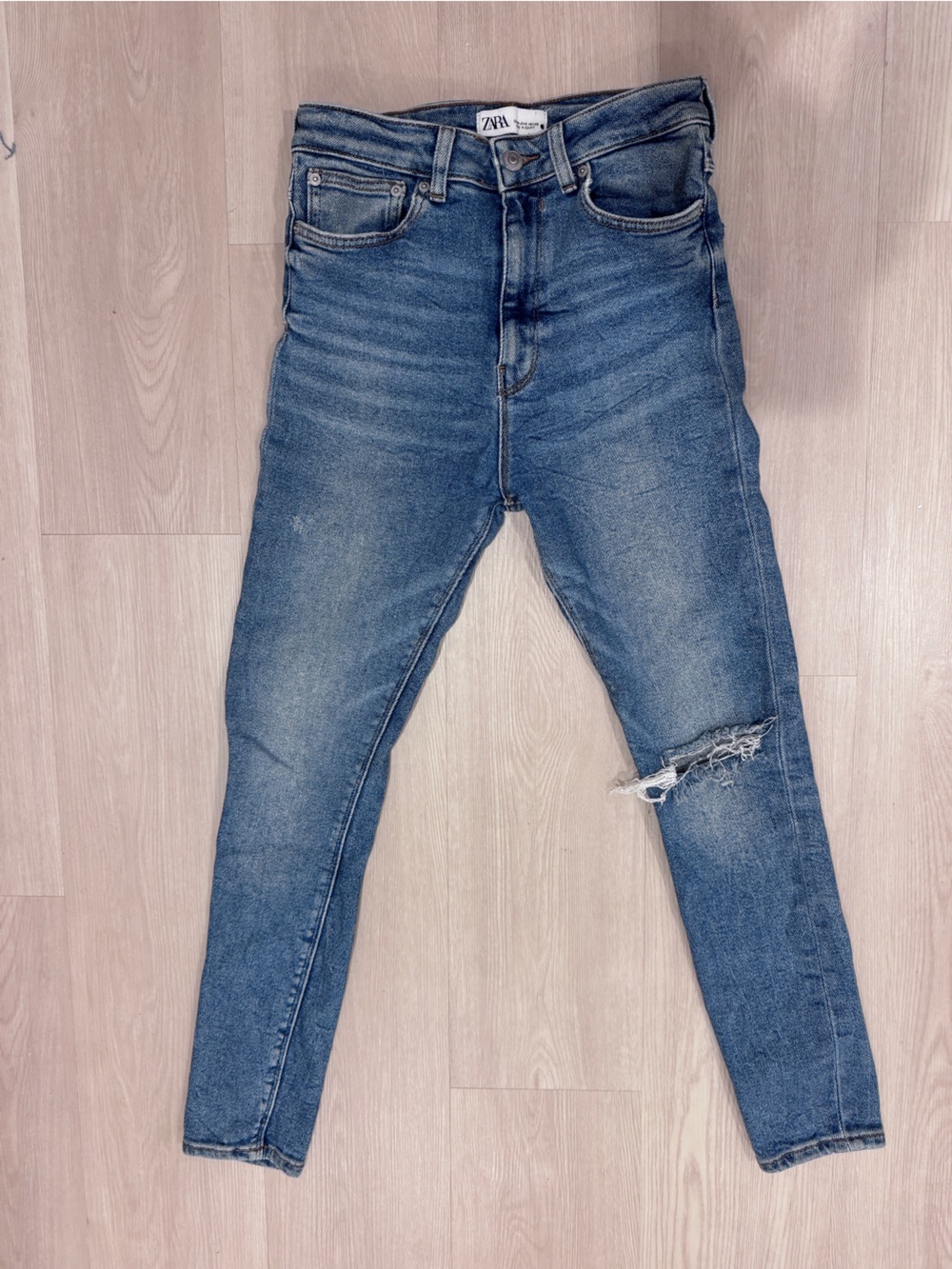 ZARA Medium Blue Distressed Skinny Jeans size 6